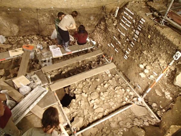 1B COVA CAN SADURNÍ.jpg