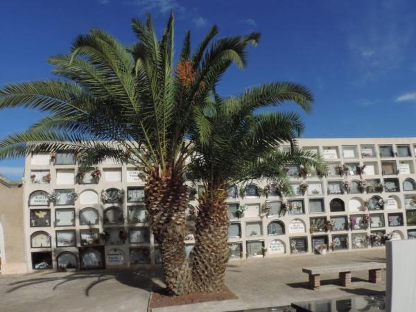 Visita guiada al Cementiri Municipal "Personatges il·lustres" a Viladecans