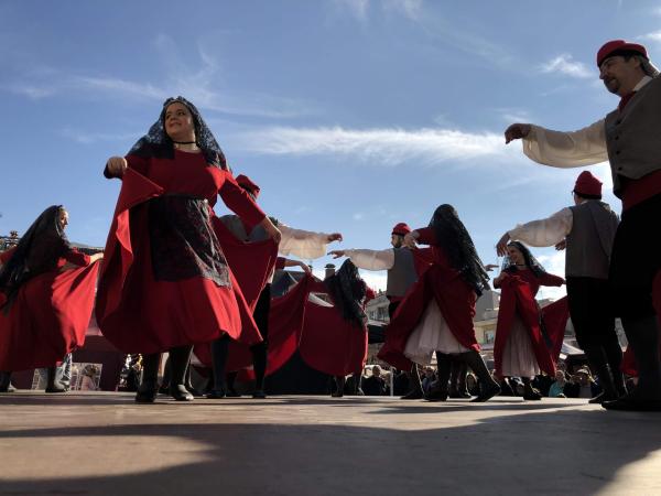 Ballada de danses tradicionals de l'Esbart Olesà