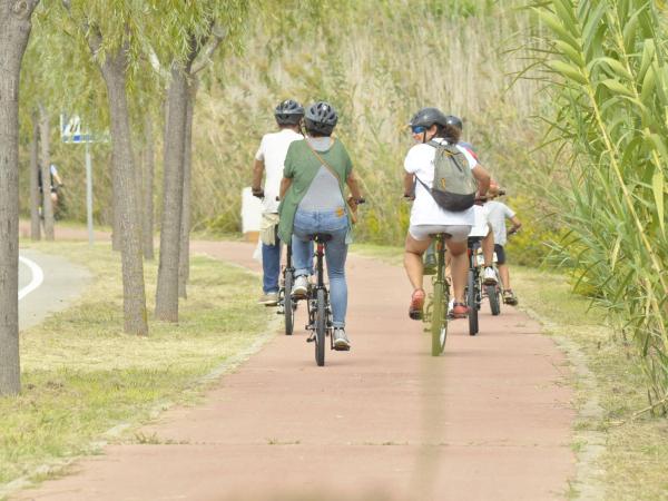 ENDINSA'T AL COR AGRÍCOLA DE VILADECANS. Ruta en bicicleta pel Parc Agrari