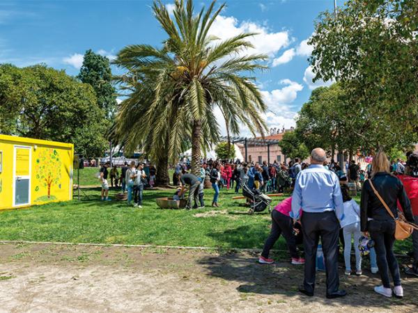 Hora del conte al Parc de la Muntanyeta amb "L'erugueta Cleta"