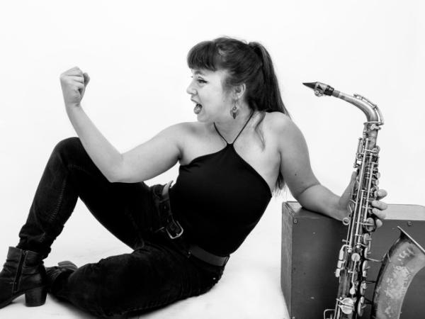 Concert: Lola Stouthamer's Almost a Trio