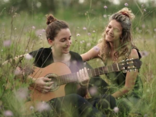 Tertúlies Santboianes: Dones de la nova cançó