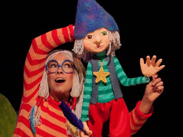 A escena familiar: Womagis