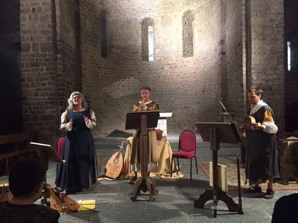Música medieval al Castell de Cornellà. La Nit dels Museus