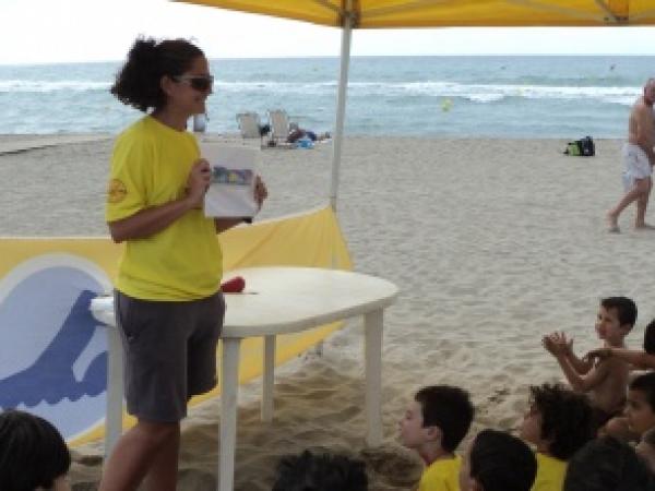 activitat platja del Prat AMB.JPG