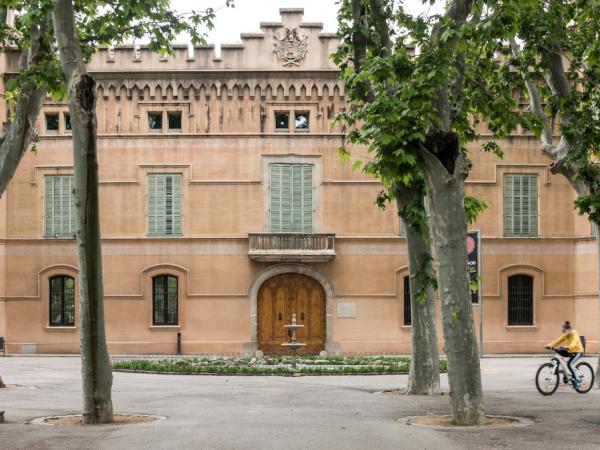 Adrian Pedrazas Profumo2_petit.jpg