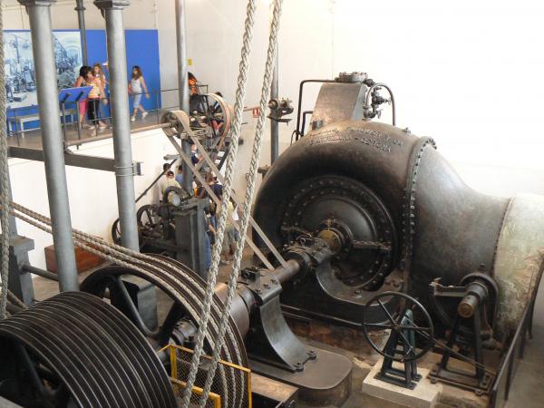 Colònia Sedó turbina Sedó P1020490.jpg