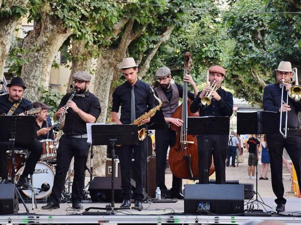 Espectacle musical de Nadal amb concert i ball