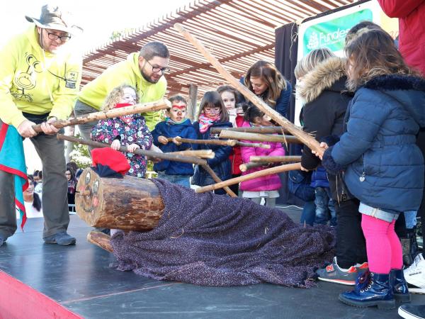 Tió de Nadal popular del Barri de les Planes