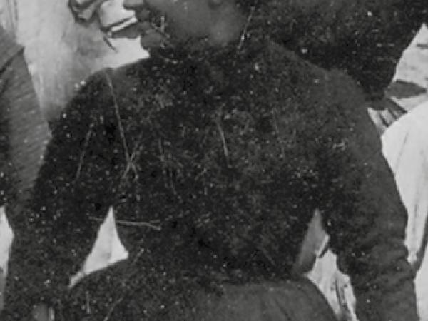 DONES FICCIONS I REALITATS- tallat dipu-1.png