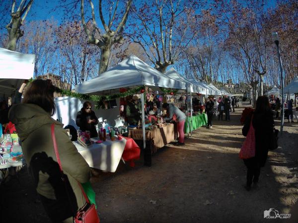 Fira de Nadal al Camet de la Colònia Güell