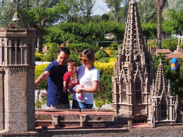 Foto 1_Mesa de trabajo 1.jpg