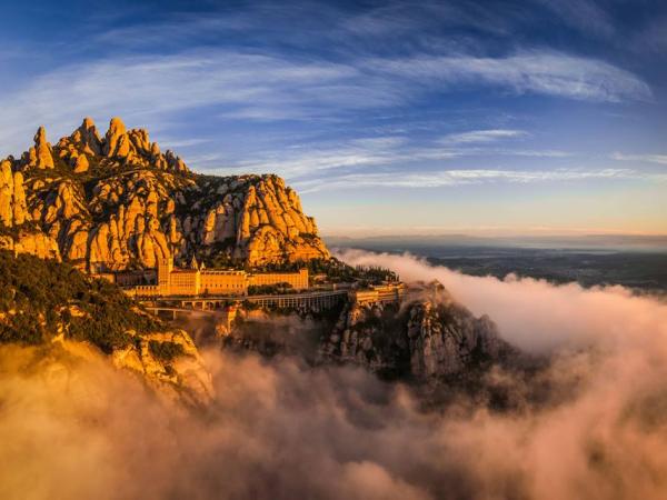 Posta de sol a Montserrat. Foto: UEC Olesa de Montserrat. 