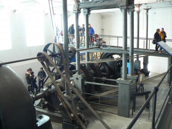 Museu de la Colònia Sedó d'Esparreguera. Sala de la turbina.
