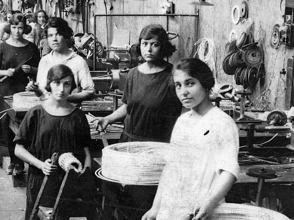 Dones de Cornellà. Un itinerari històric