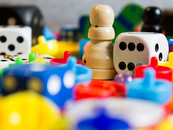 Jugateca de primavera: Matí de jocs de taula a la Biblioteca