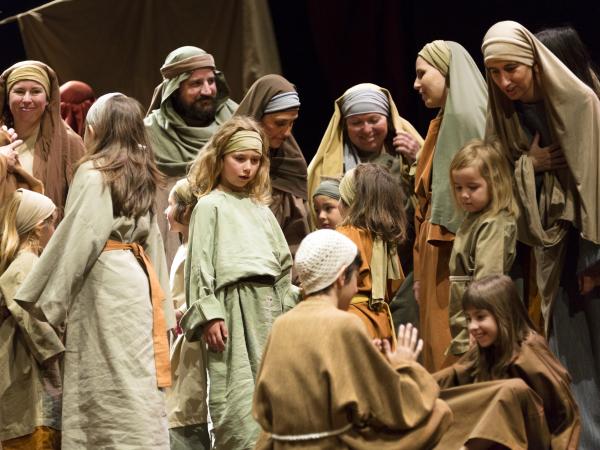 A La Passió d'Olesa hi participen actors i actrius de totes les edats