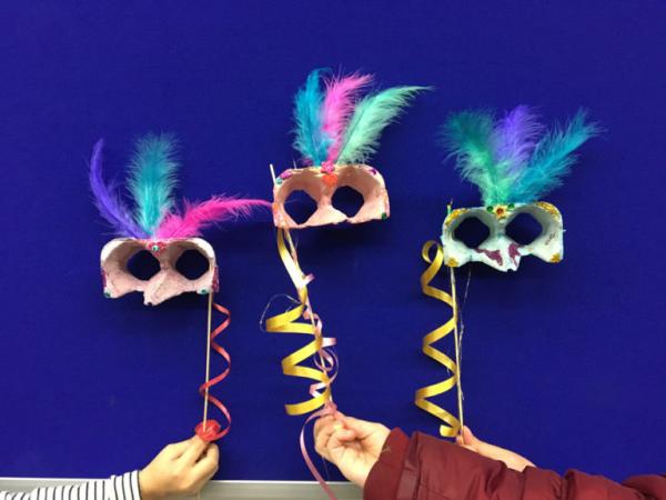 Taller de Carnestoltes: Màscares venecianes!