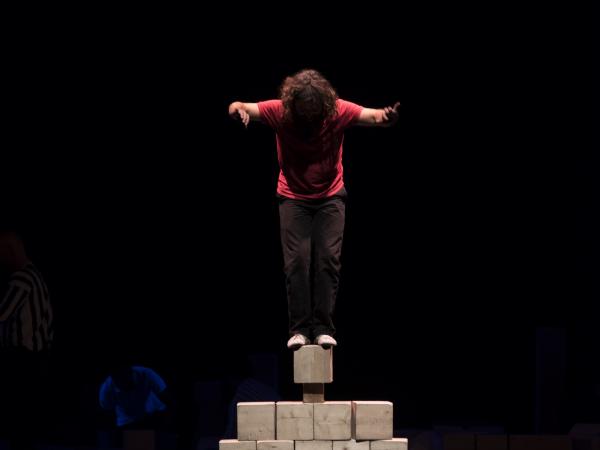 Mur030_mid_∏Xavier Valls.jpg