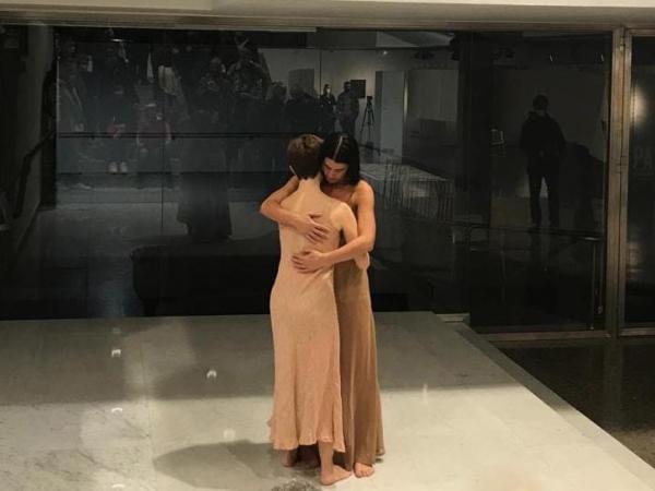 Paraula Viva. Cant i ball en el Dia Internacional de la Poesia