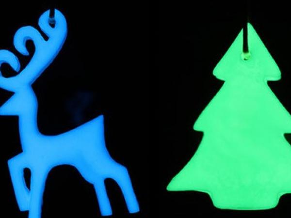 Taller de ciència: pintura fotoluminiscent i decoració nadalenca