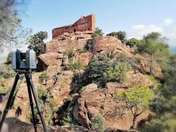 Una mirada virtual al monestir de Sant Genís de Rocafort: proposta de patrimonialització a través de la realitat virtual immersiva.