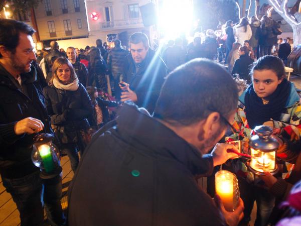 Arribada de la Llum de la Pau a Sant Boi
