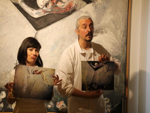 "Sota les capes de Muxart". Visita performativa a l'exposició permanent.