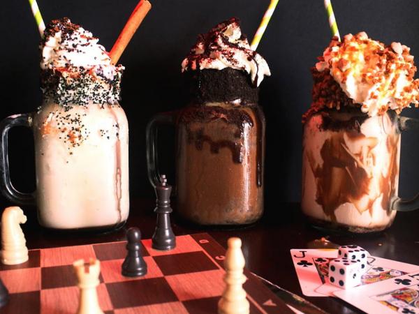 Taller de cuina: Ens refresquem amb granissats i batuts + Tarda de jocs