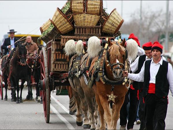 Tres tombs