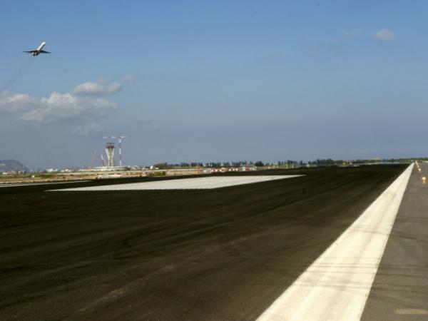 Tercera Pista Aeroport Barcelona.jpg