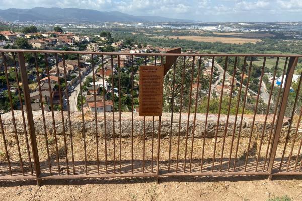 Instal·lat un nou Balcó de Montserrat al Castell de Voltrera d’Abrera