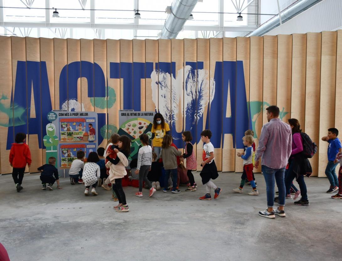 Visita comentada a l'exposició Menja, Actua, Impacta