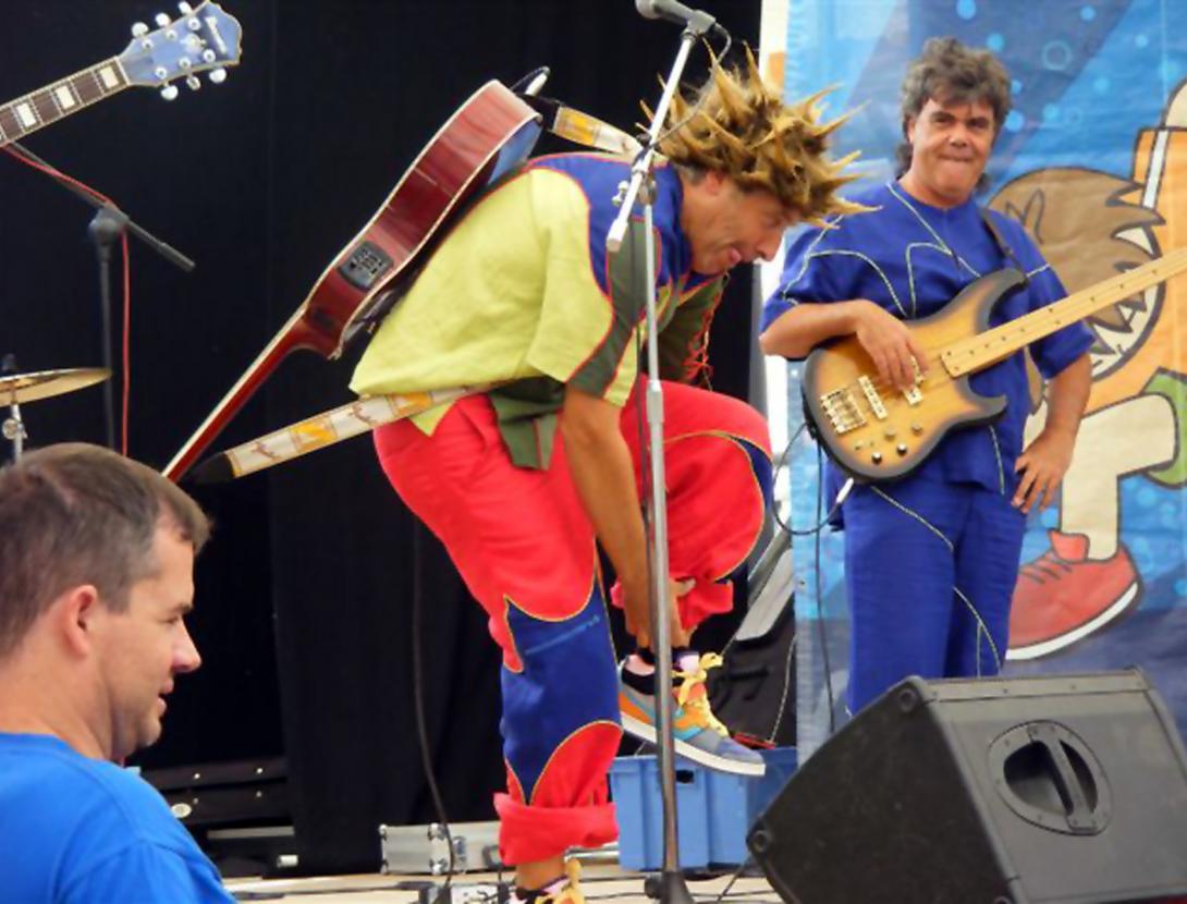 Jordi Tonietti &amp; The Bus Band (Animació familiar)