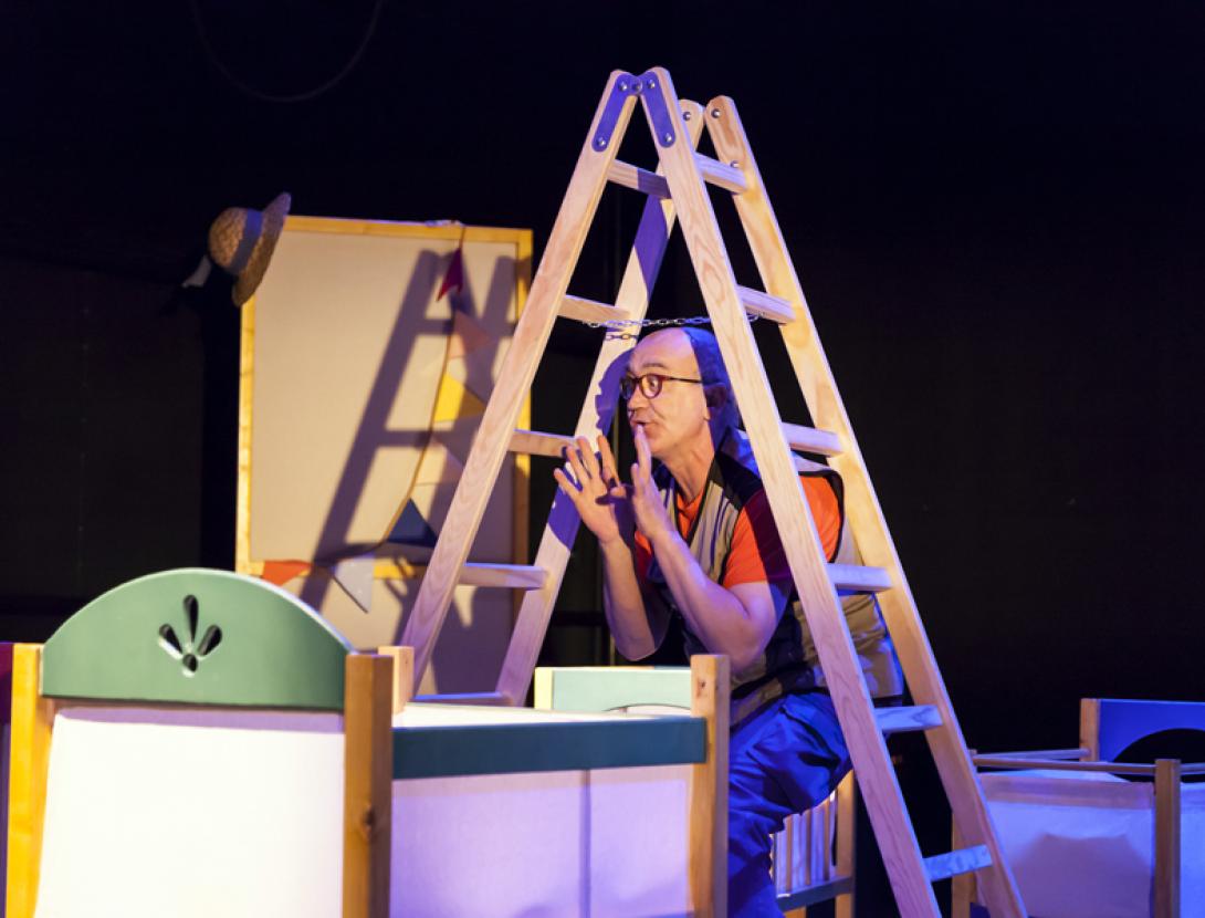 20161106-1200-SalaRamonRomagosa-CulturaEnFamília2016- LaPerallimoneraTeatre_'PlorsDeCocodril'.jpg