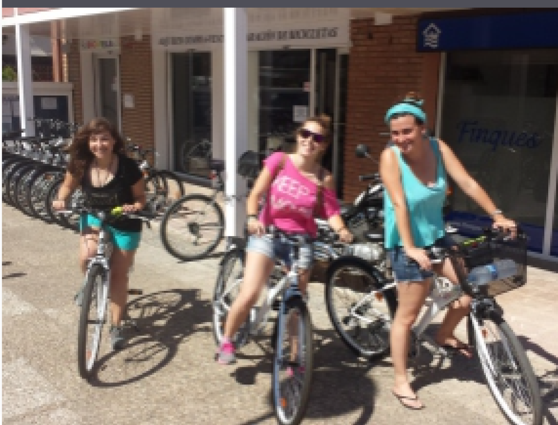 Passeig en bicicleta i ruta de tapes per la platja