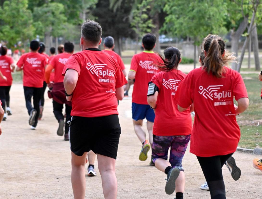 Splau celebra un Plogging per promoure l'esport i la cura del medi ambient