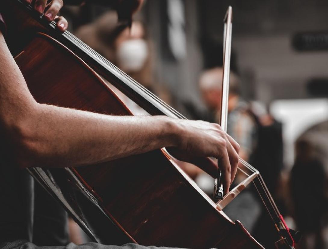 Audició comentada: Ressona amb les cordes del violoncel