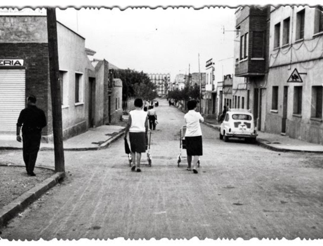 Carrers en violeta Gava