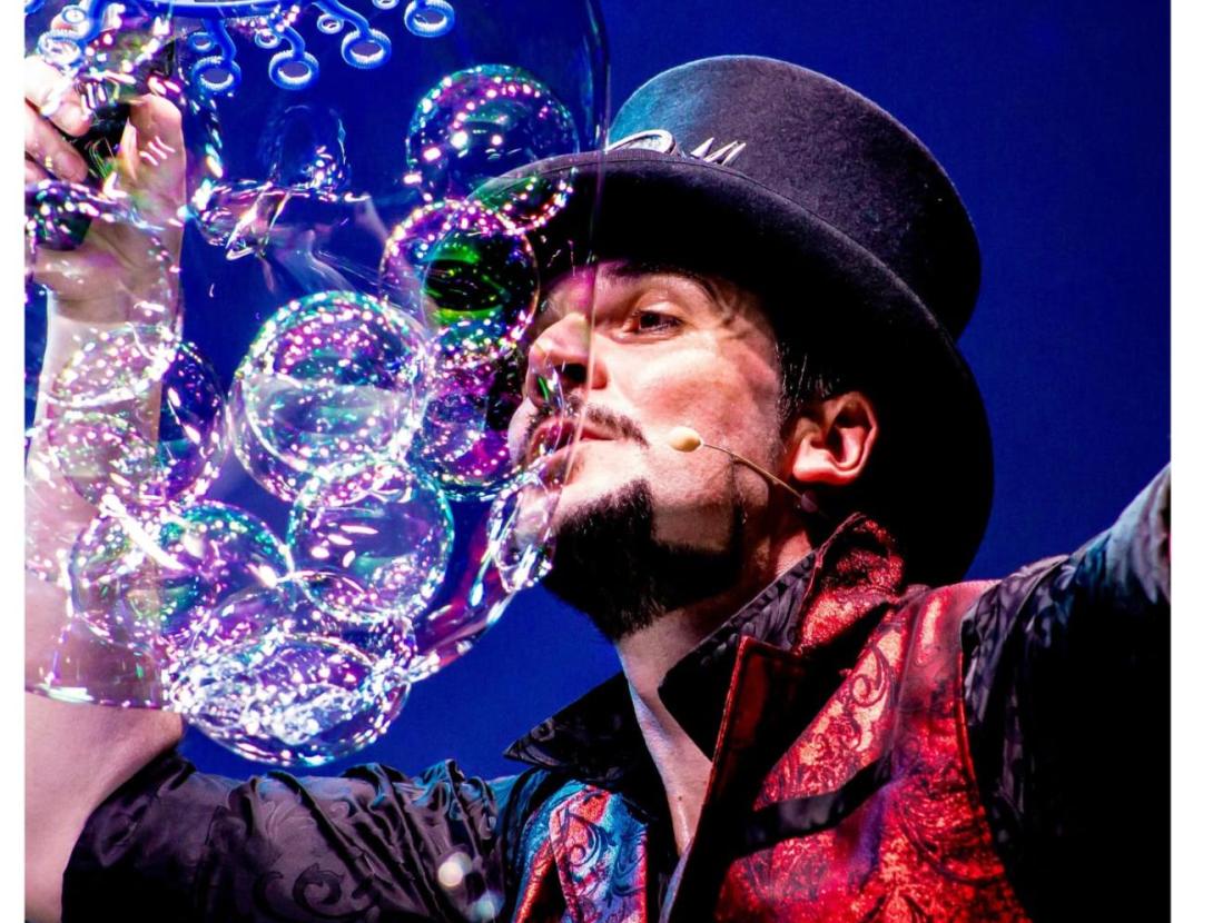 Espectacle DREAMING BUBBLES by WHITEDREAM