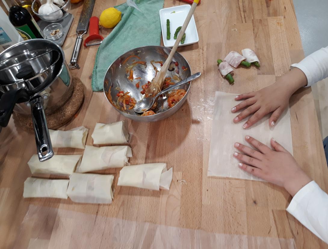 Rollitos de Espárragos y Bacon Estudio Walter Vogt