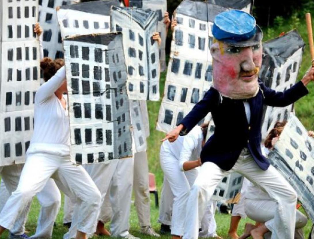 Aturem la Fi del Món! Circ Popular de Justícia Climàtica, de La Casa dels Futurs