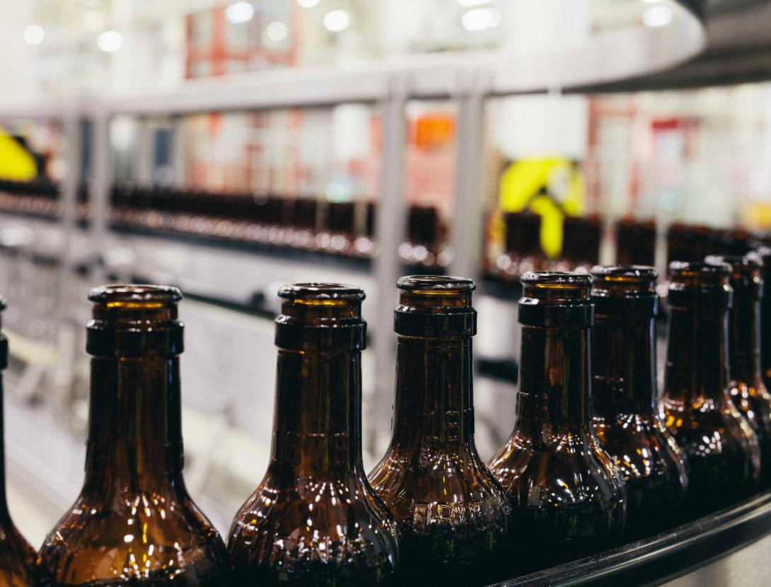 VISITA GUIADA + TAST DE CERVESES A LA FÀBRICA ESTRELLA DAMM DEL PRAT