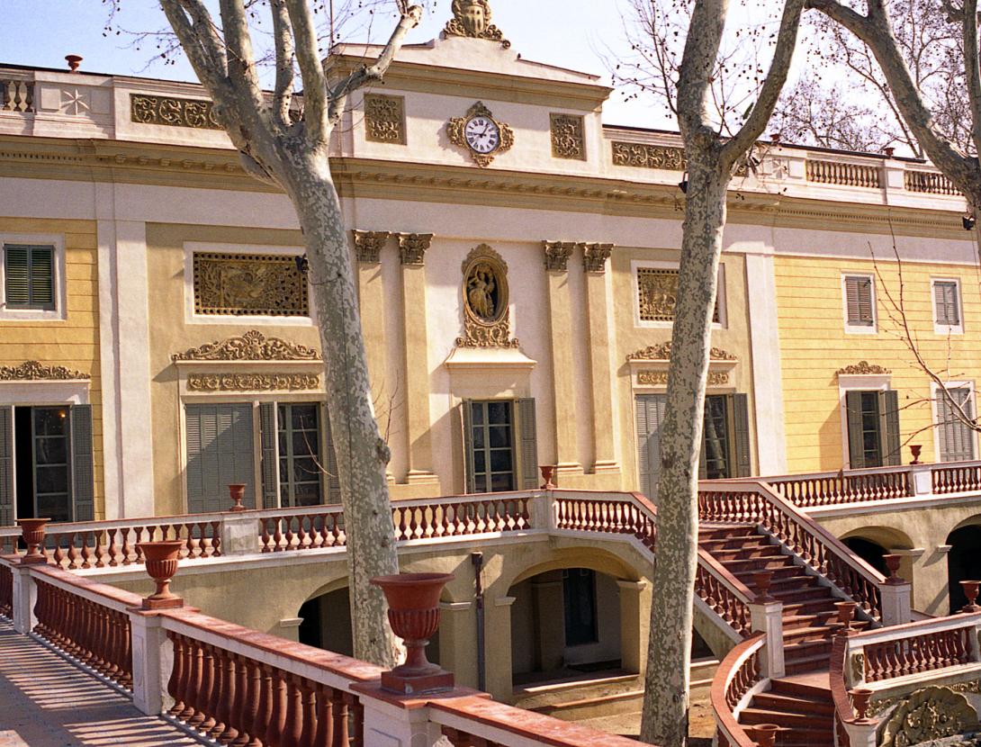 façana palau falguera.jpg