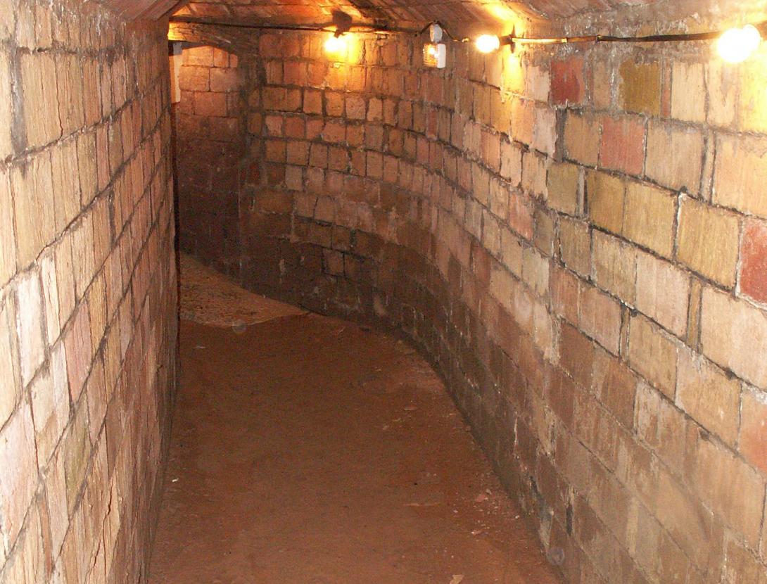 Foto refugi antiaeri.jpg