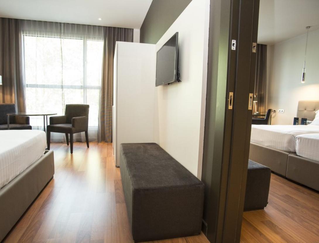 Visita Castelldefels i la seva platja aquest estiu!