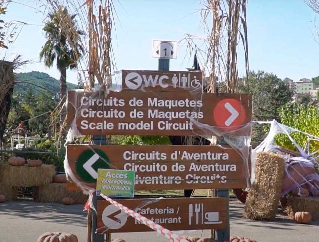 Spooky Halloween familiar