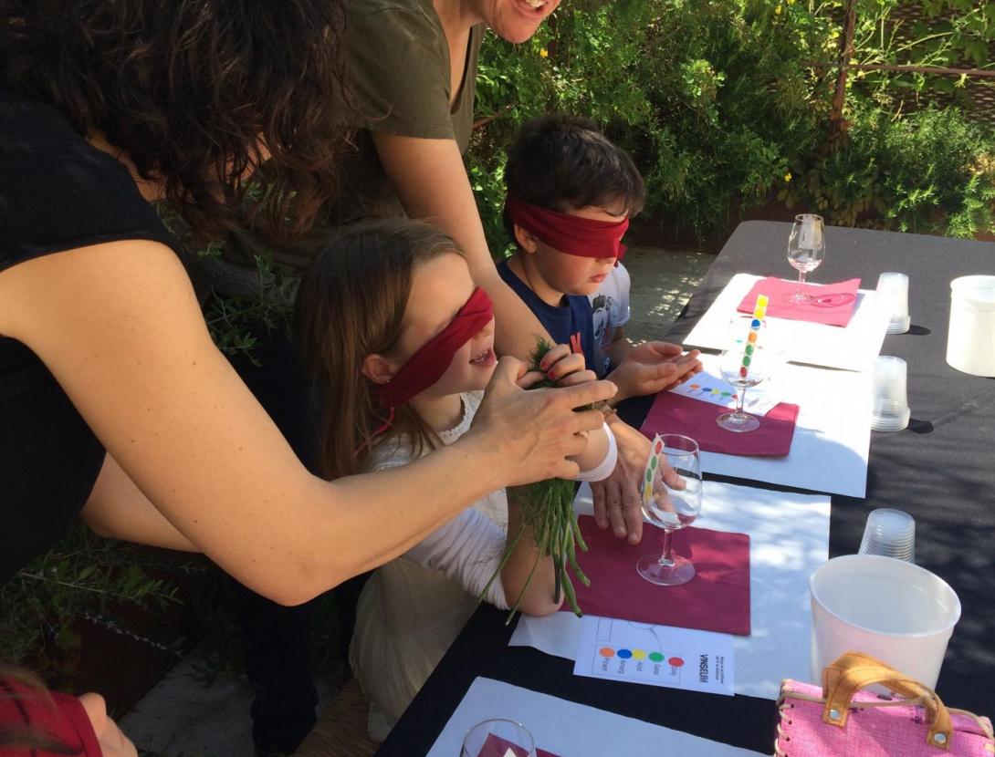 Activitat infantil "Tafanegem el vi"