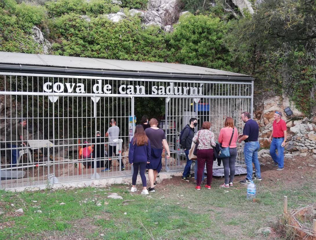 PER A QUE SERVIA UNA COVA A LA PREHISTÒRIA? Jornada de portes obertes